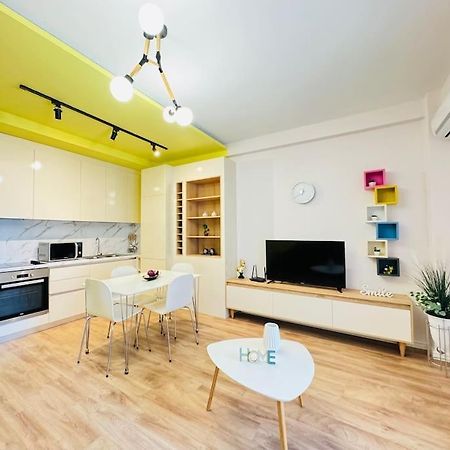 Yellow Apartment Durrës Esterno foto