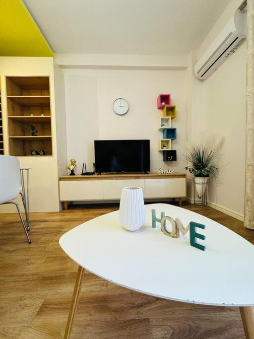 Yellow Apartment Durrës Esterno foto