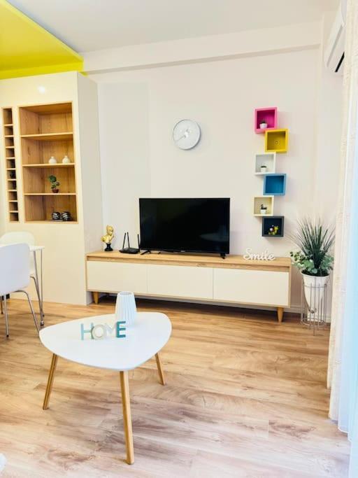 Yellow Apartment Durrës Esterno foto